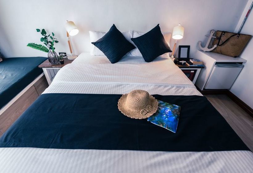 Pension Buffalo Thai Cafe And Bistro 6