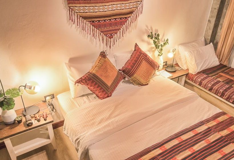 Pension Buffalo Thai Cafe And Bistro 7