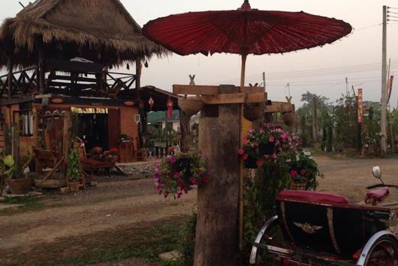 Hotel Heun Baan Rong Khun Resort 18