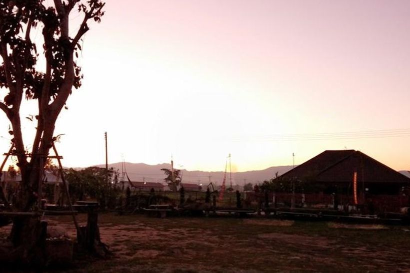 Hotel Heun Baan Rong Khun Resort 2