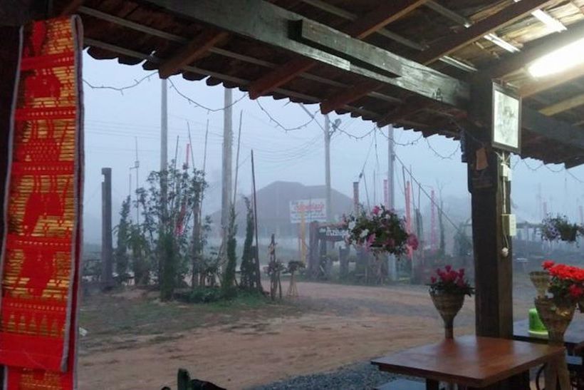 Hotel Heun Baan Rong Khun Resort 4