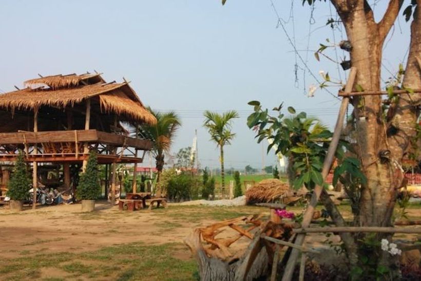 Hotel Heun Baan Rong Khun Resort 8