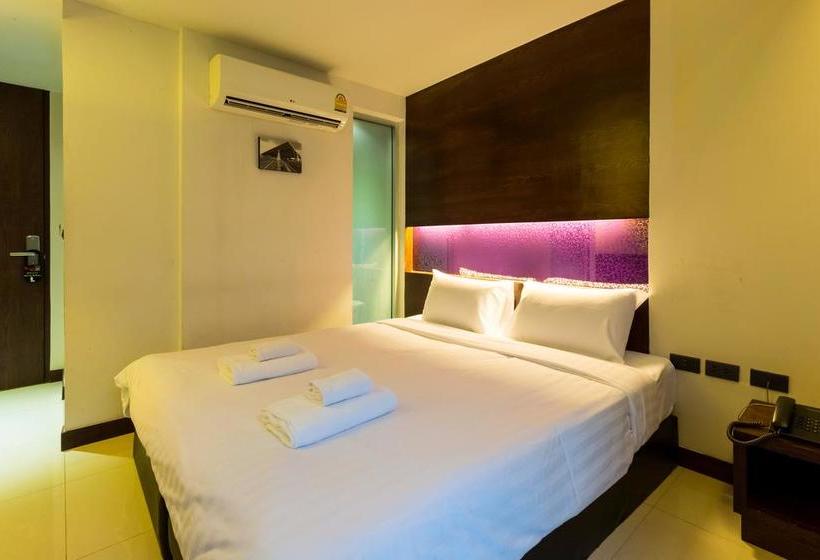 Hotel The Bangkok Airport Link Suite 12