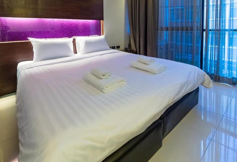 Hotel The Bangkok Airport Link Suite 13