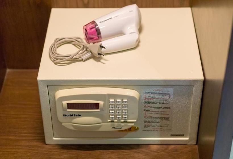 Hotel The Bangkok Airport Link Suite 6