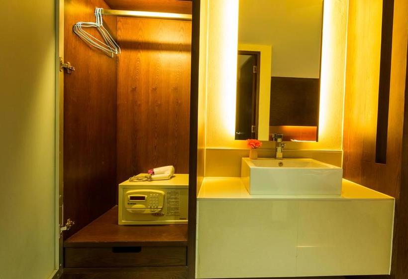 Hotel The Bangkok Airport Link Suite 7