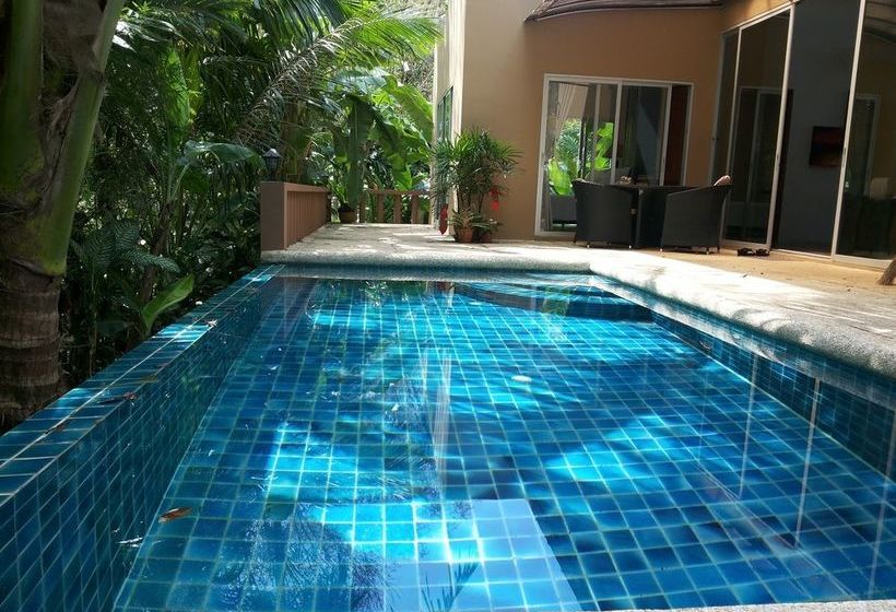 Sakoo Valley Naithon Beach 14