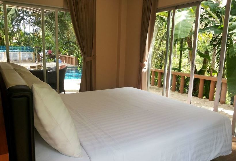 Sakoo Valley Naithon Beach 20