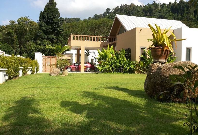 Sakoo Valley Naithon Beach 6