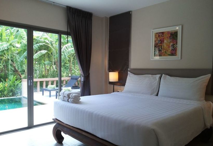 Sakoo Valley Naithon Beach 7