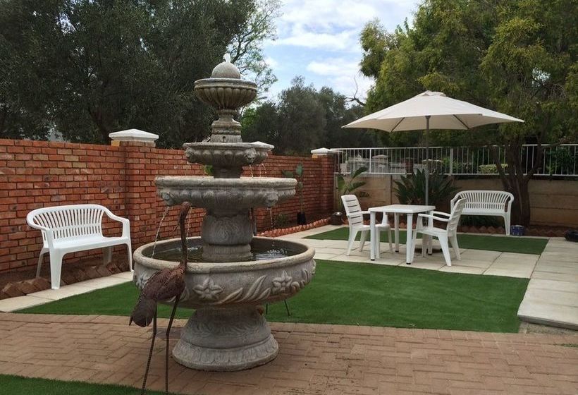 Pension The Solomon 13