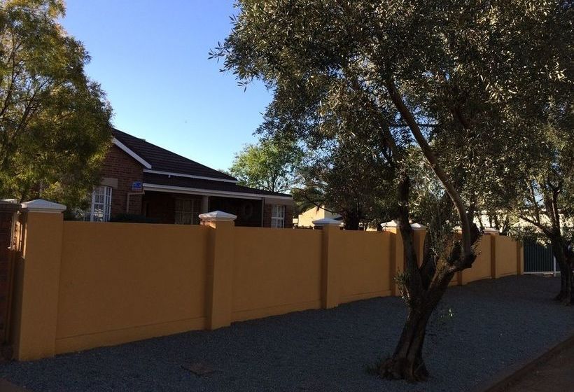 Pension The Solomon 15