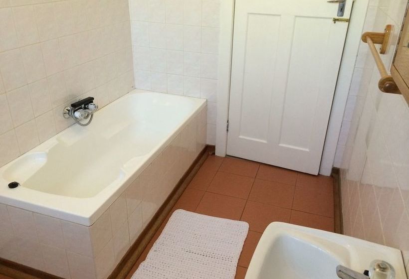 Pension The Solomon 9