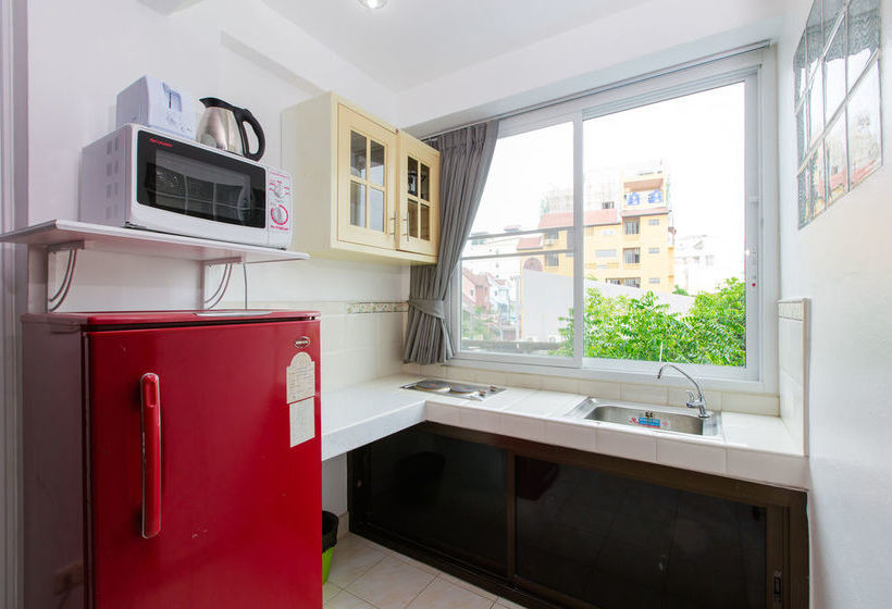 Patong Studio Apartments 18