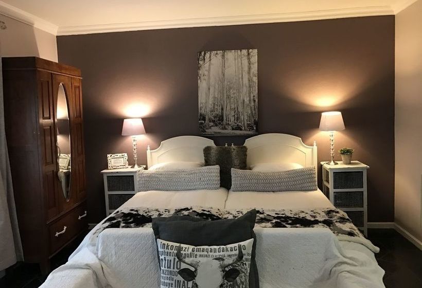 Bed and Breakfast Waterhouse Guest Lodge In Muckleneu Gauteng