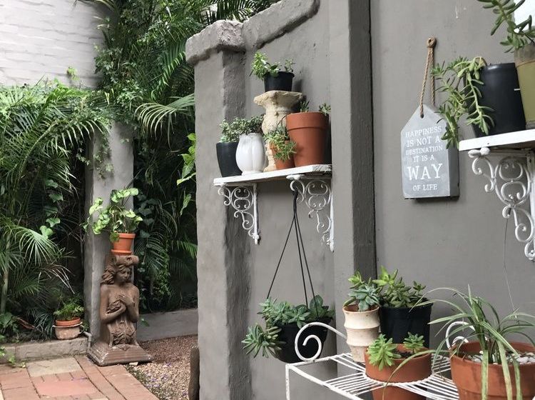 Bed and Breakfast Waterhouse Guest Lodge In Muckleneu 7