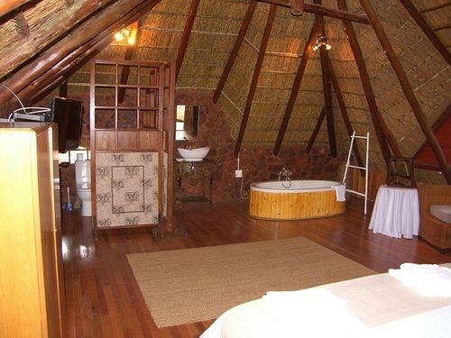 Pension Out Of Africa Village 9