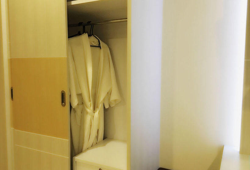 Hotel Chansuda Lake View 9