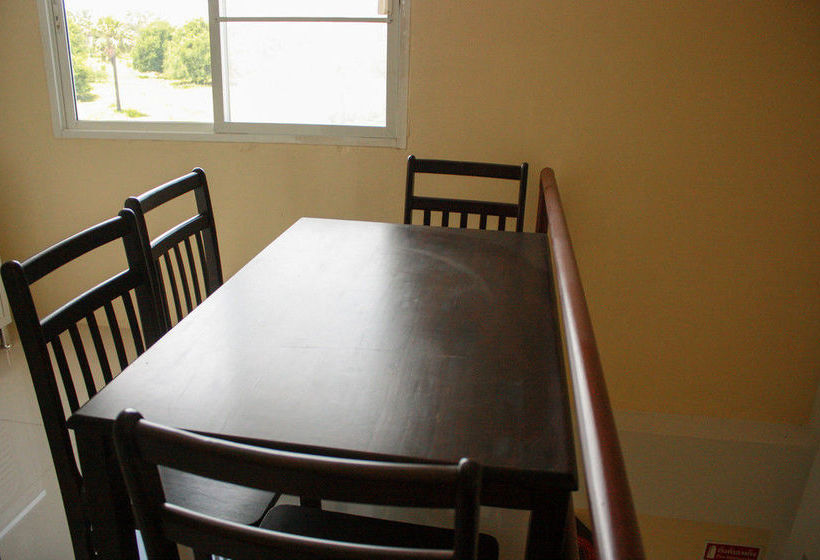 Pension Cha Am Paris Style Guest House 9