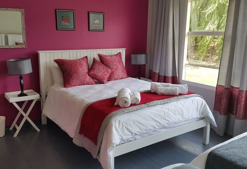 Golden View Luxury Self Catering 10