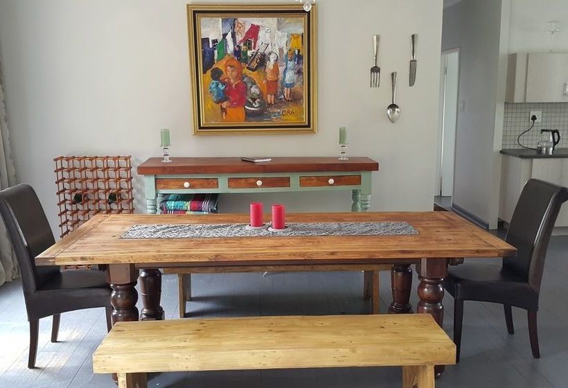 Golden View Luxury Self Catering 14