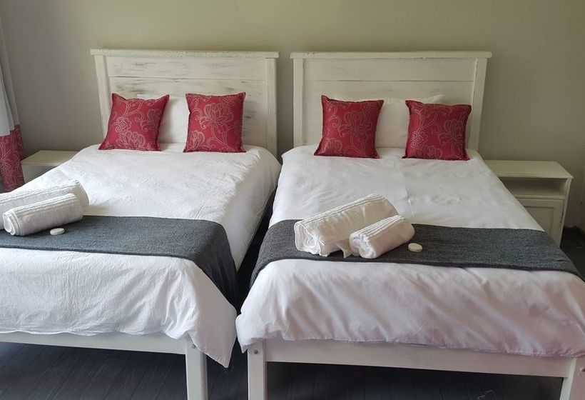 Golden View Luxury Self Catering 8