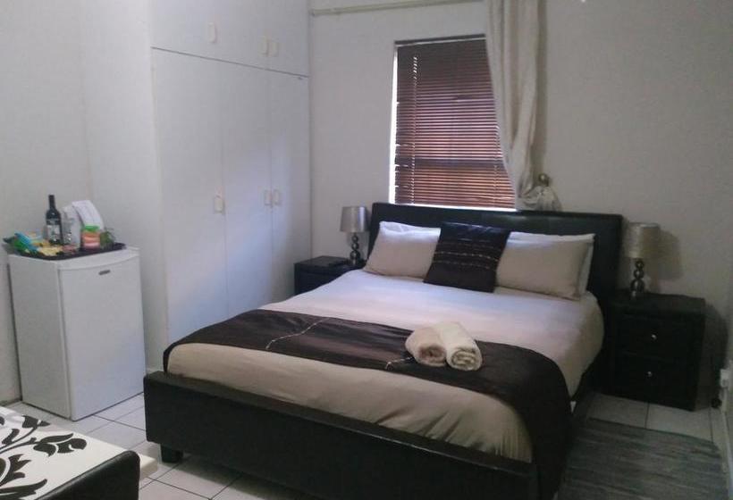 Pensão Shekinah Lodge 10