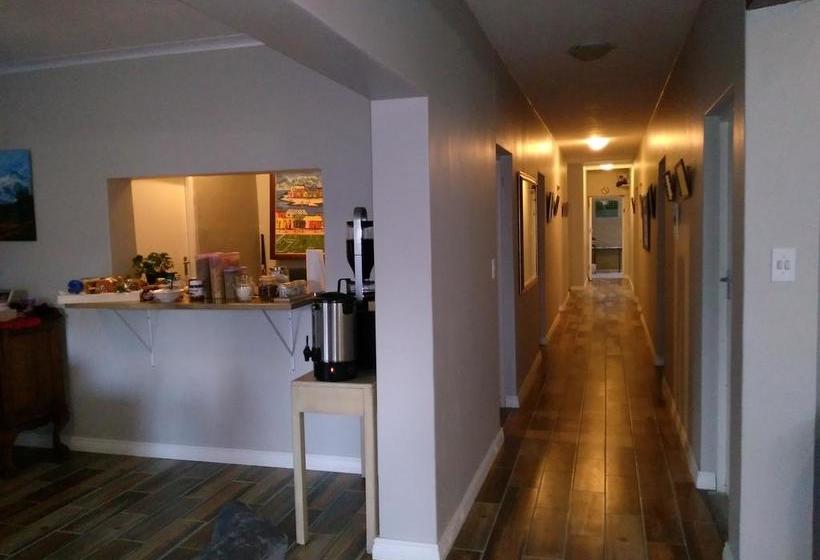 Pensão Shekinah Lodge 17