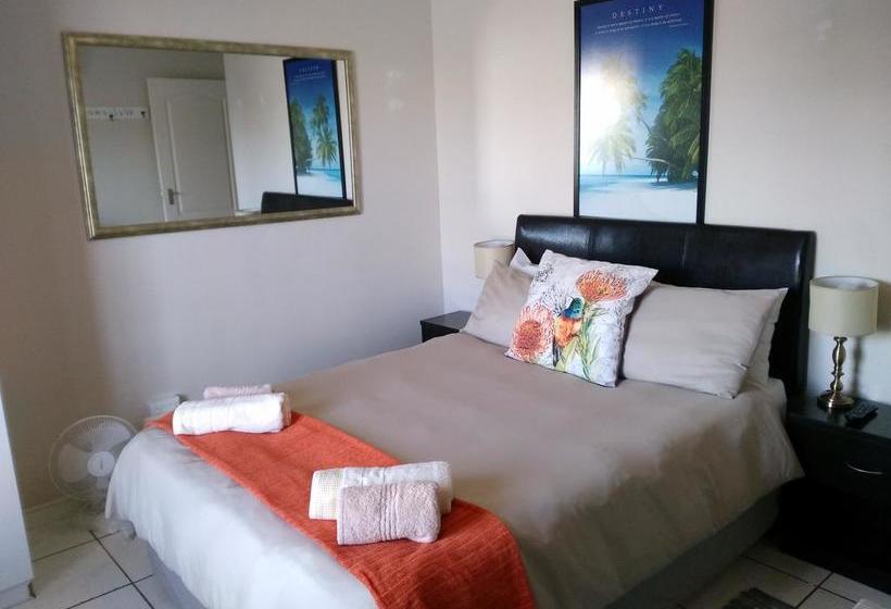 Pensão Shekinah Lodge 7