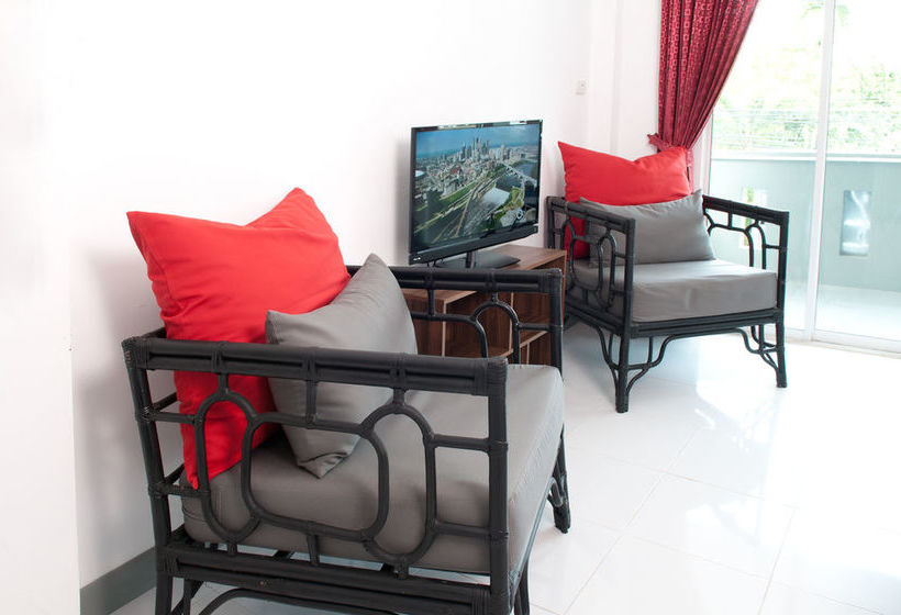 Hotel Surin Beach Rooms 1