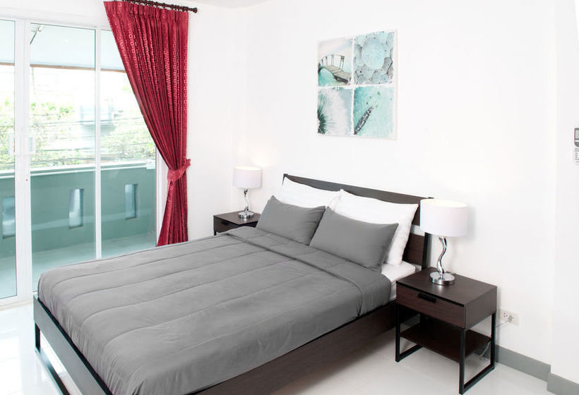 Hotel Surin Beach Rooms 2