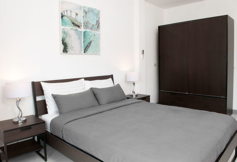 Hotel Surin Beach Rooms 3