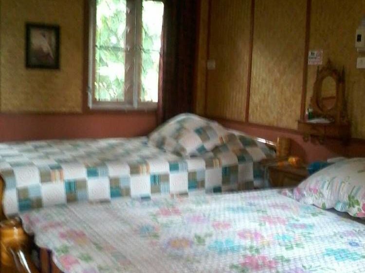 Pension Bantham Hill Homestay 16