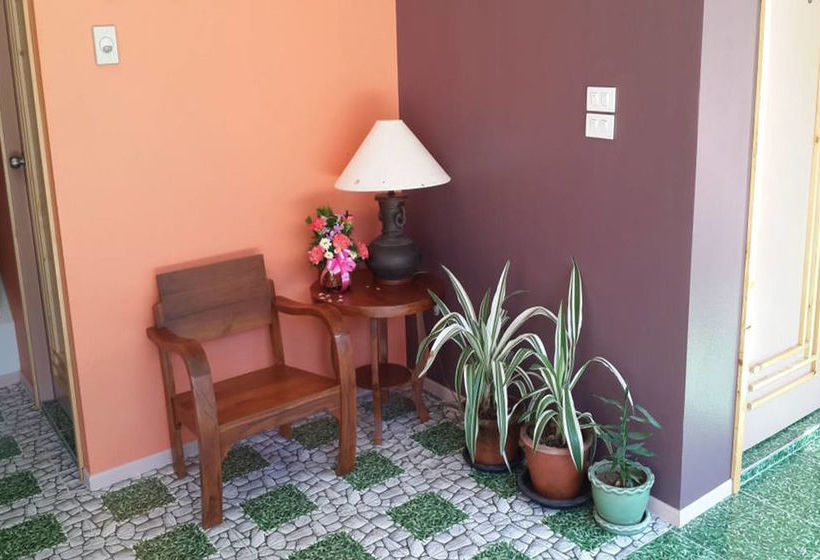 Pensione Baan Jaru 8