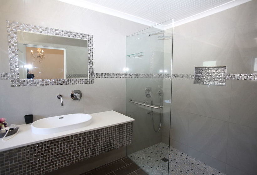 Pension The Noble Lodge 5