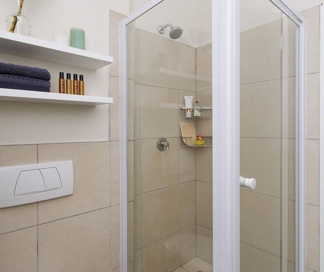 Quiver Tree Self Catering Apartments 20