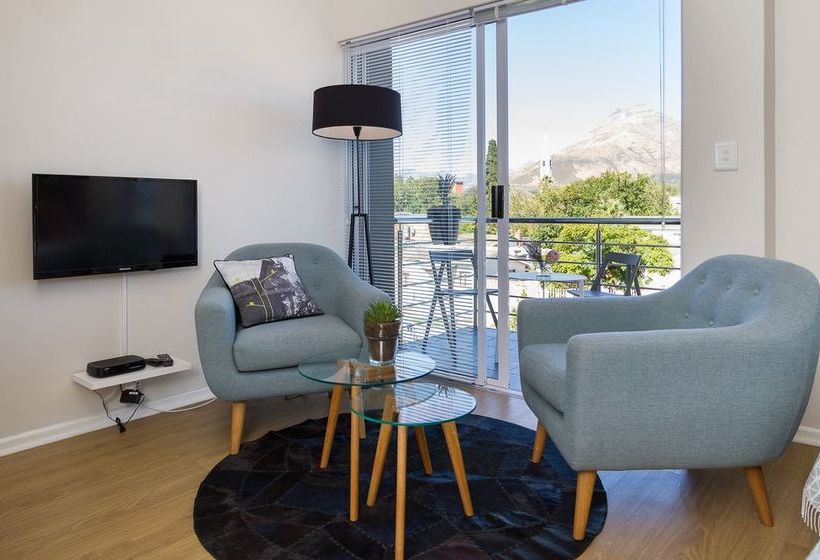 Quiver Tree Self Catering Apartments 8