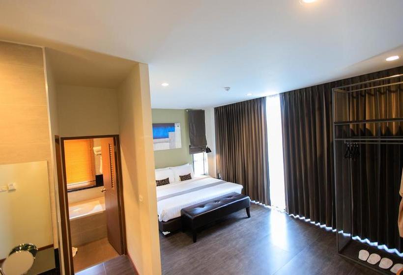 Hotel Wealth Boutique 18