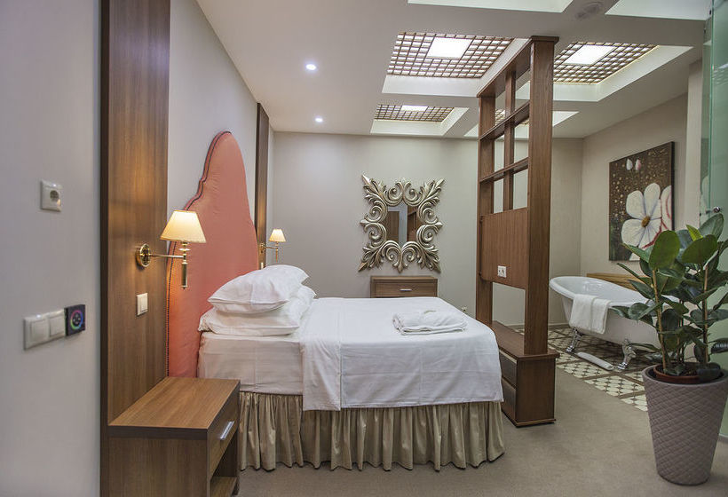 Resort Kailas Center Of Tibetan Medicine 14