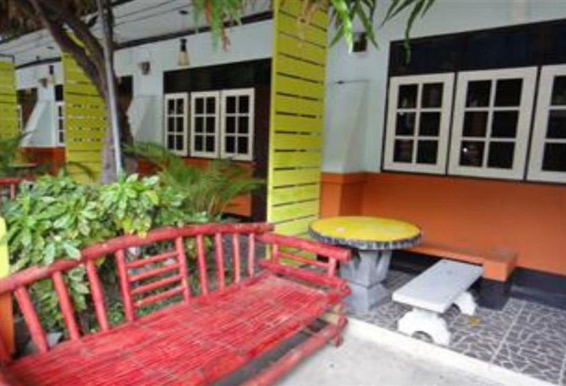 Hotel Baan Varitsara 13