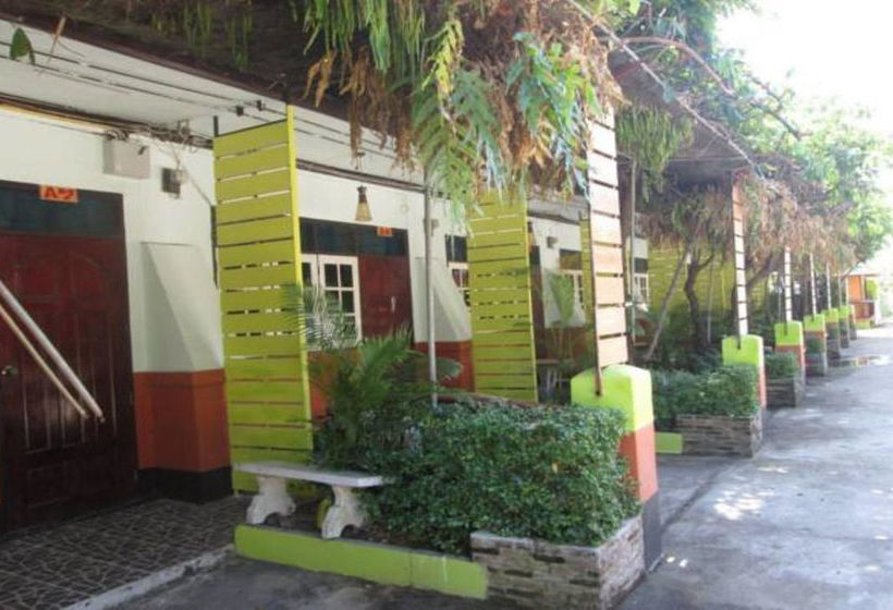 Hotel Baan Varitsara 16