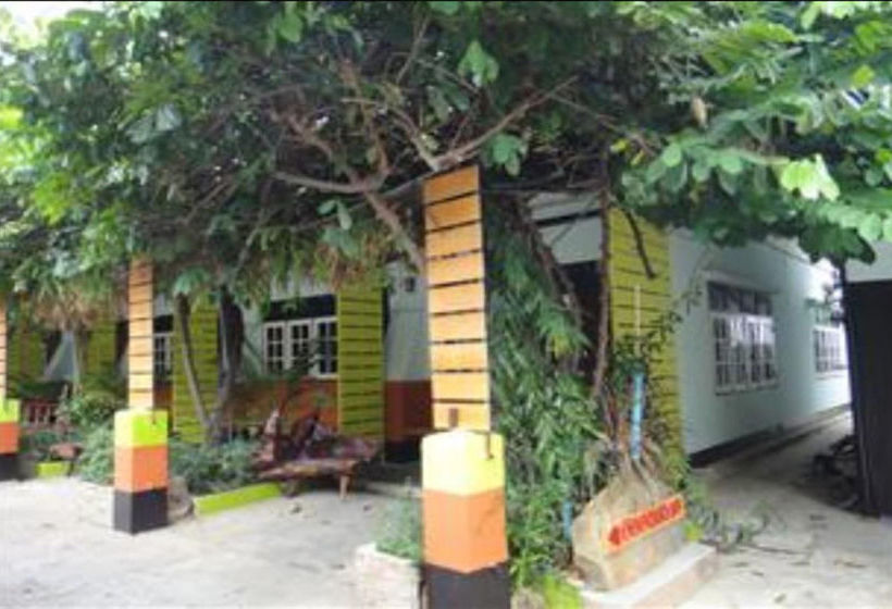 Hotel Baan Varitsara 17