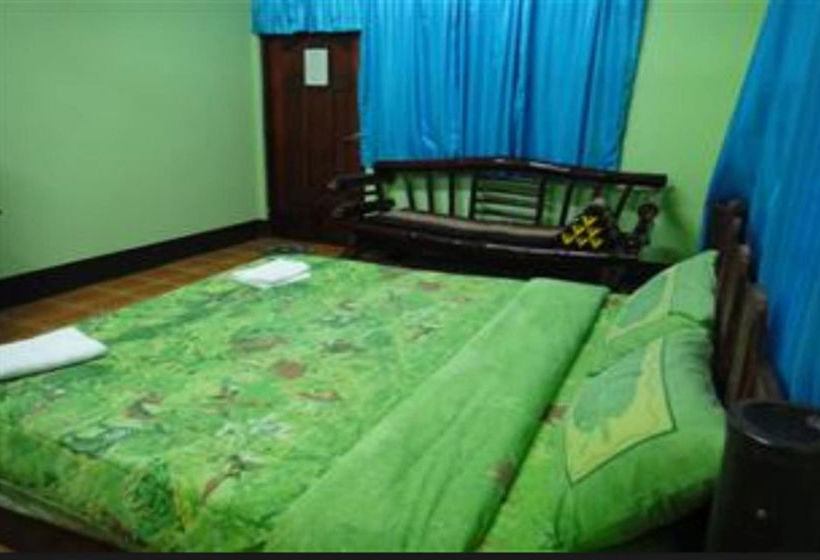 Hotel Baan Varitsara 4