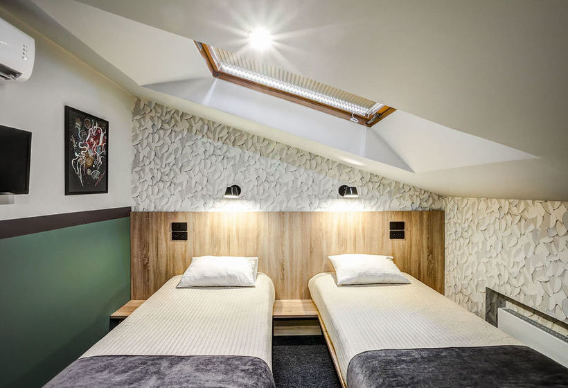 Mops Hotel And Spa 13