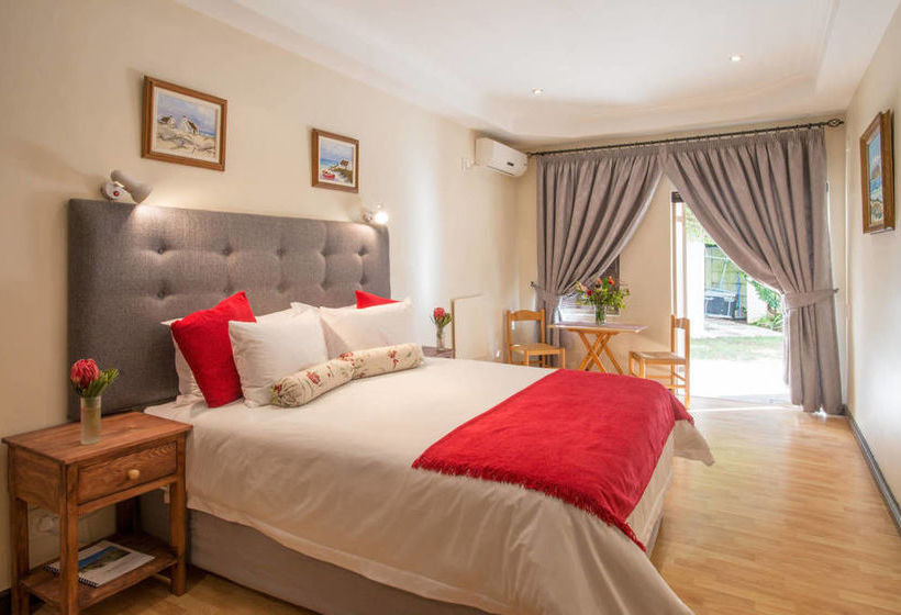 Pension Kloof Nek Suites 10