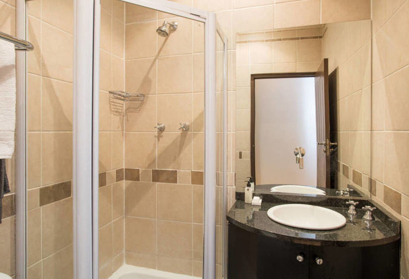 Pension Kloof Nek Suites 17