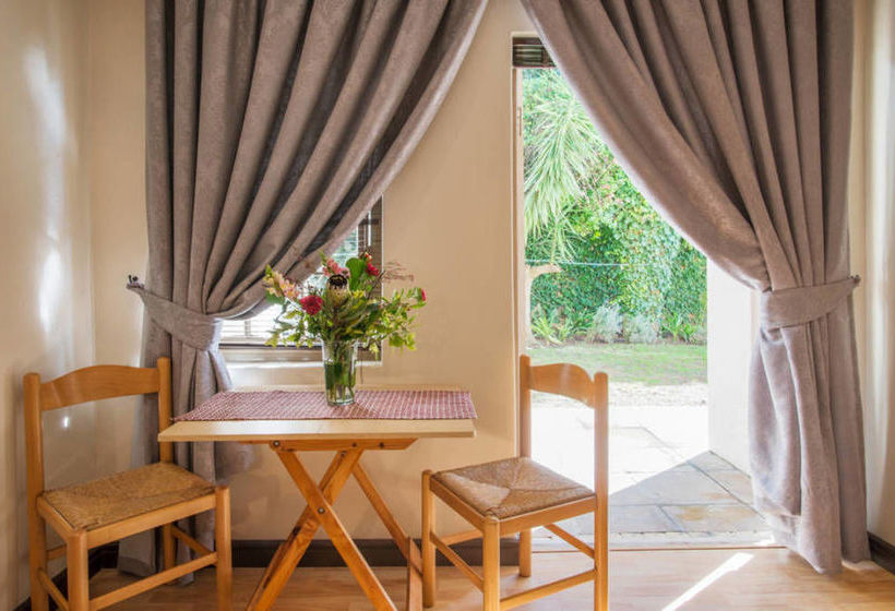 Pension Kloof Nek Suites 2