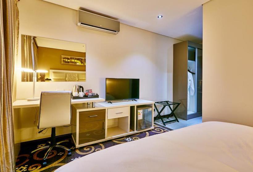 Palm Continental Hotel Johannesburg 7