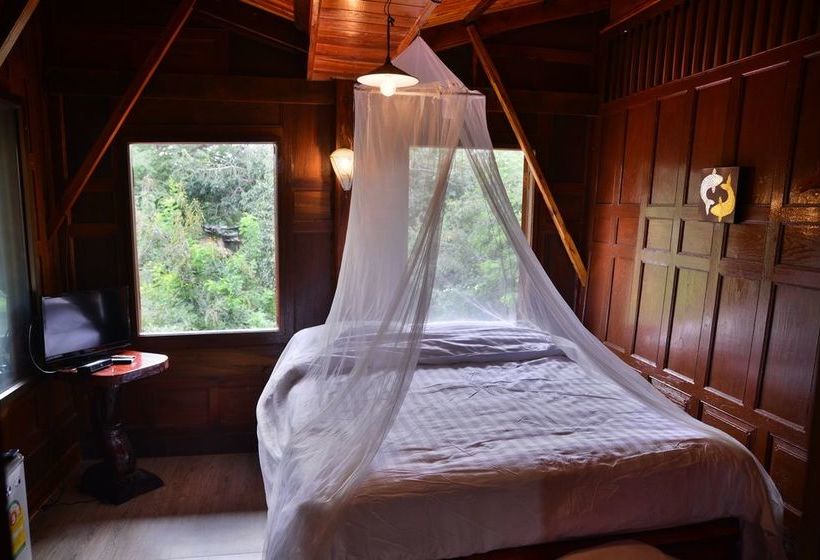 Hotel Athithara Homestay 11