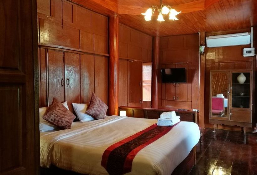 Hotel Athithara Homestay 17